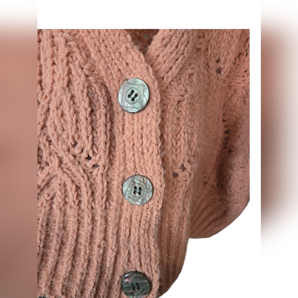 ****Arizona Jean Co,  Knitted Cardigan - Picture 5 of 6